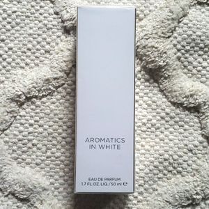 Aromatics in white clinique